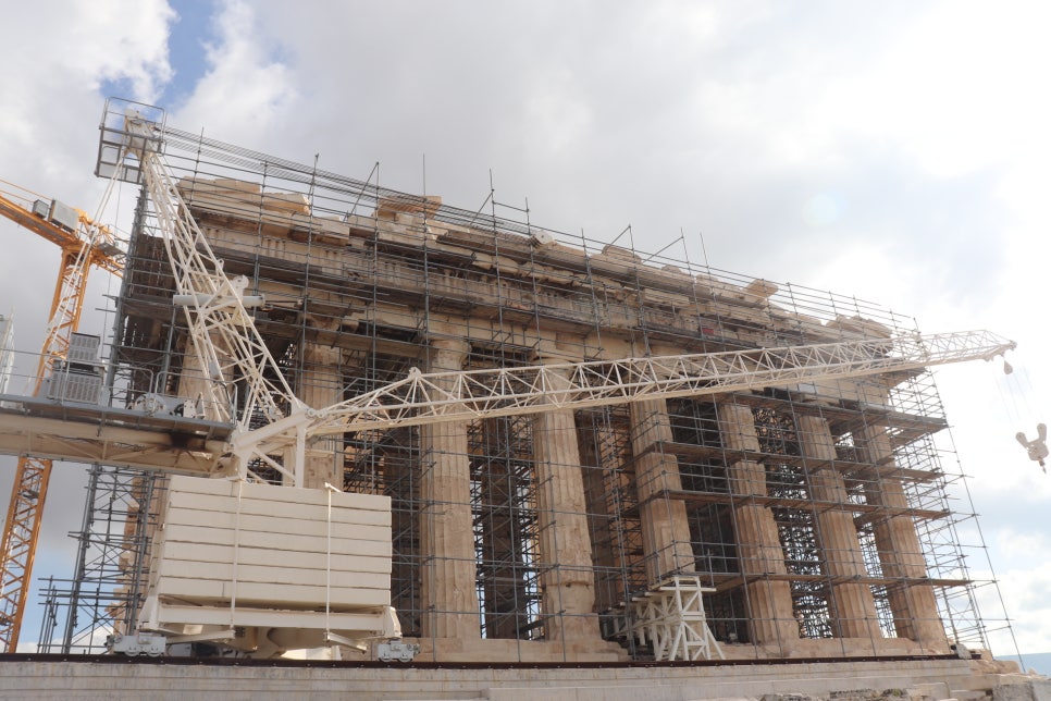 공사중 파르테논 신전